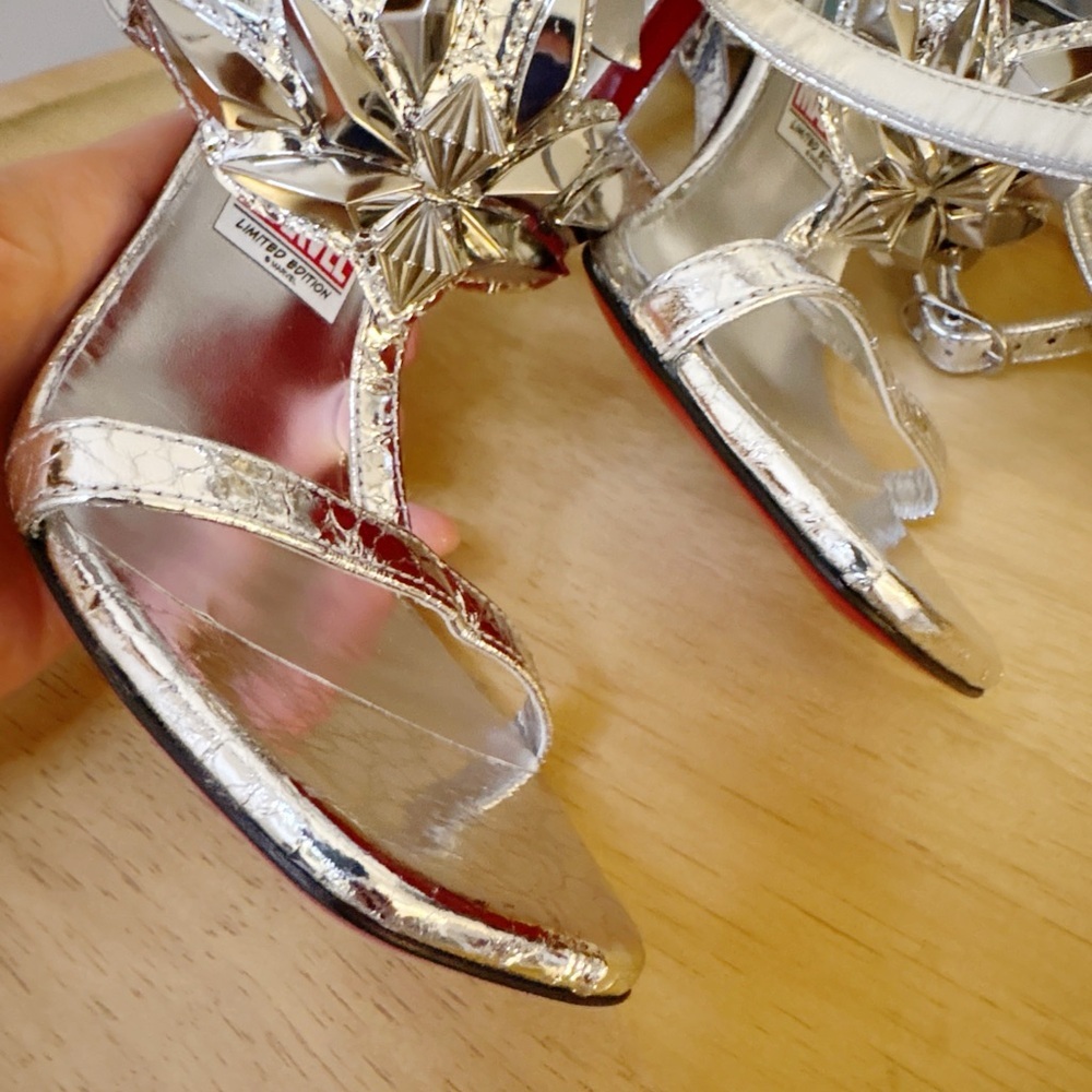 New Christian Louboutin x Marvel Sea Warrior Gladiator Heel - Picture 15 of 15